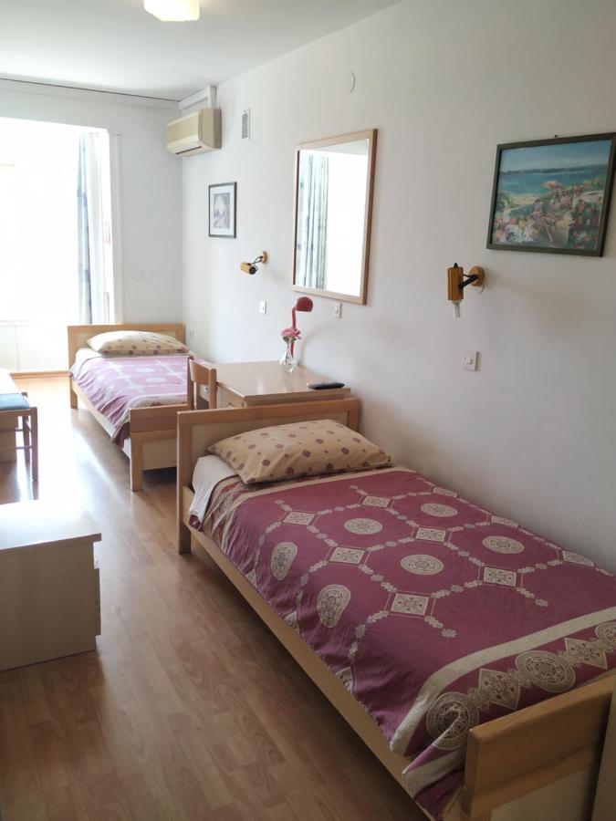 Accomodation Pertout Нова Горица Екстериор снимка